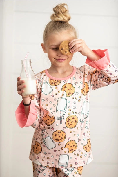 Girls Milk & Cookies Print Pajama Set